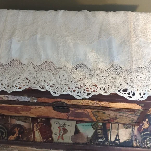 Democracy top NWOT - Picture 7 of 7